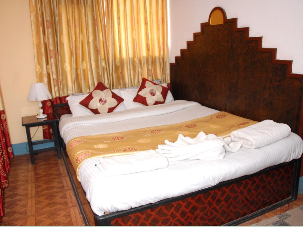 Elbrus Home Катманду Екстериор снимка