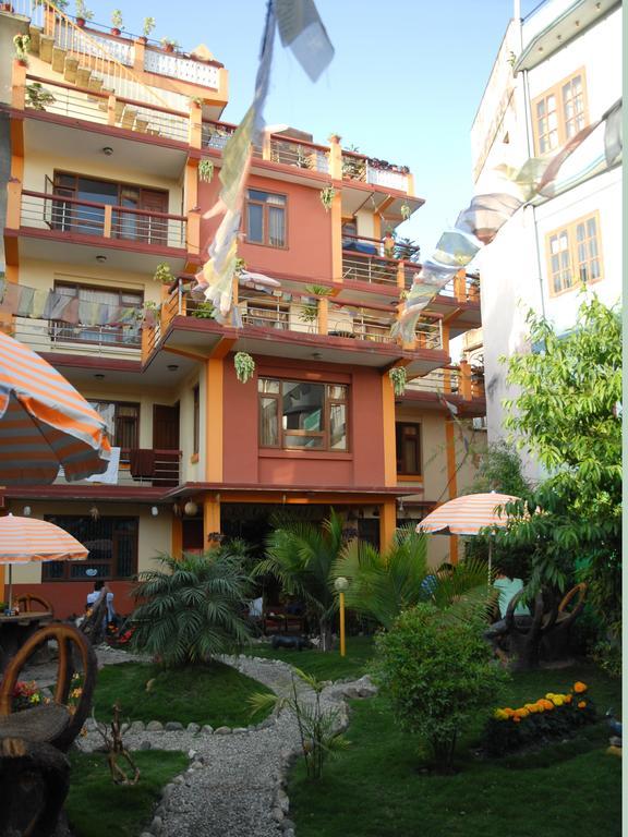Elbrus Home Катманду Екстериор снимка