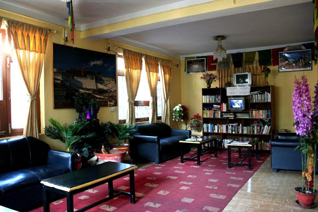 Elbrus Home Катманду Екстериор снимка